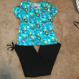 Scrub set (1 top, 1 pair of pants)